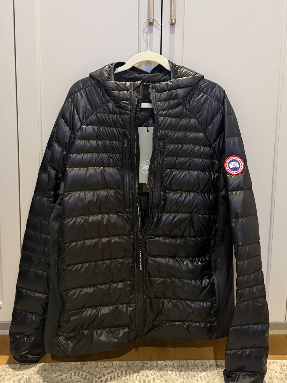 NWT-Men’s Canada Goose Hybridge Base Black Quilted Lightweight Jacket with Hood